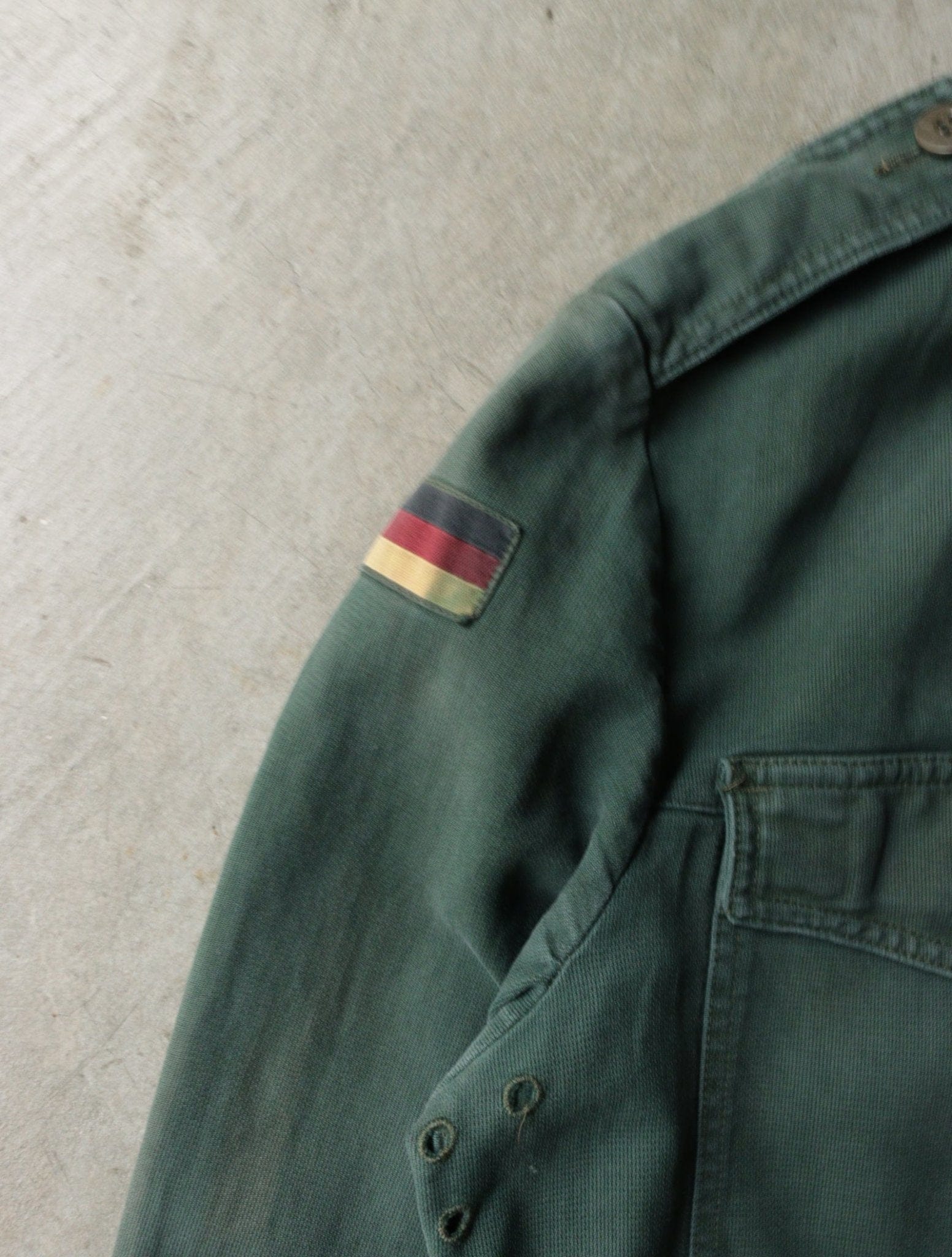 1980S OVERDYED GREEN GERMAN MILITARY JACKET - TWO FOLD