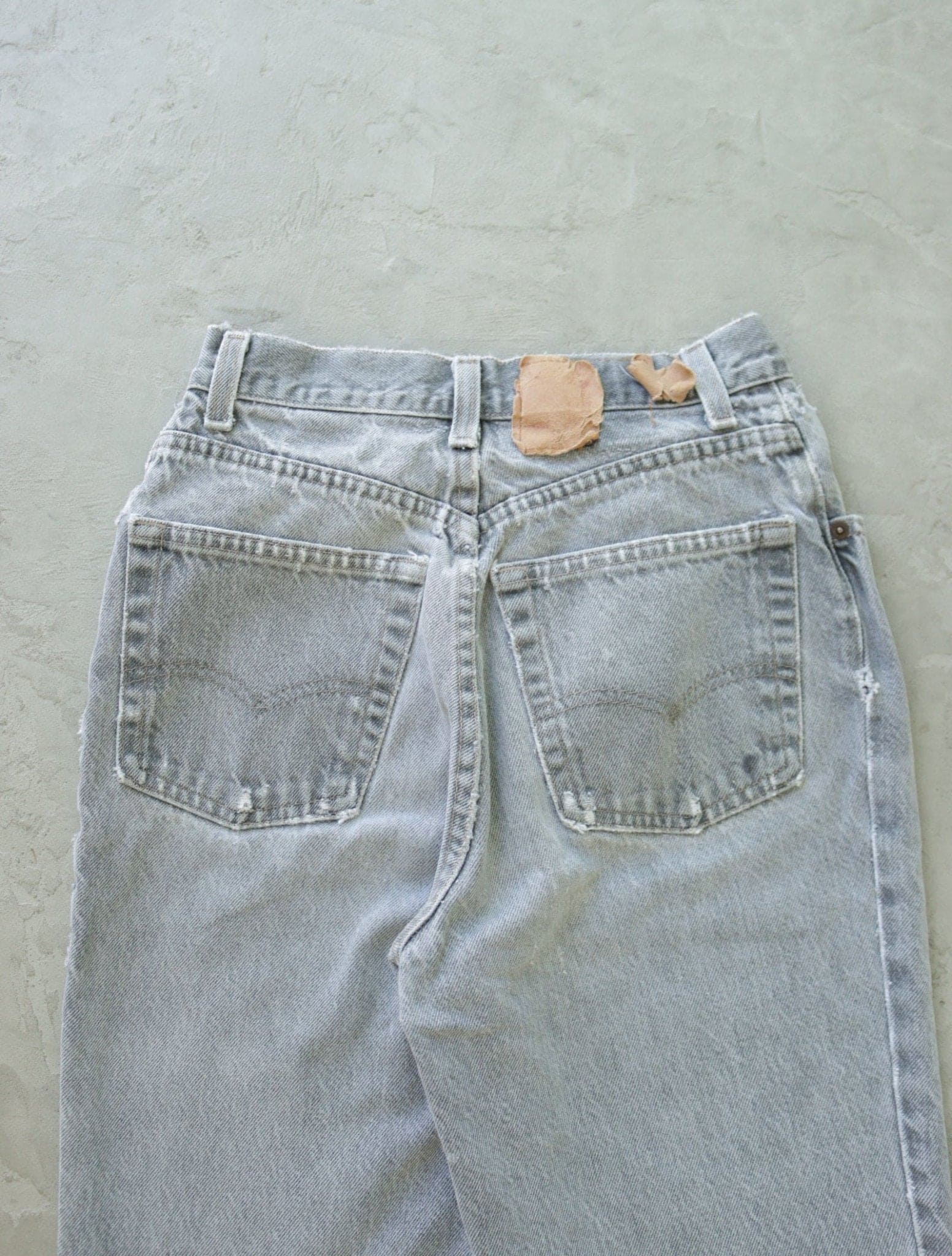 1990S GRAY LEVIS 501 DENIM PANTS - TWO FOLD