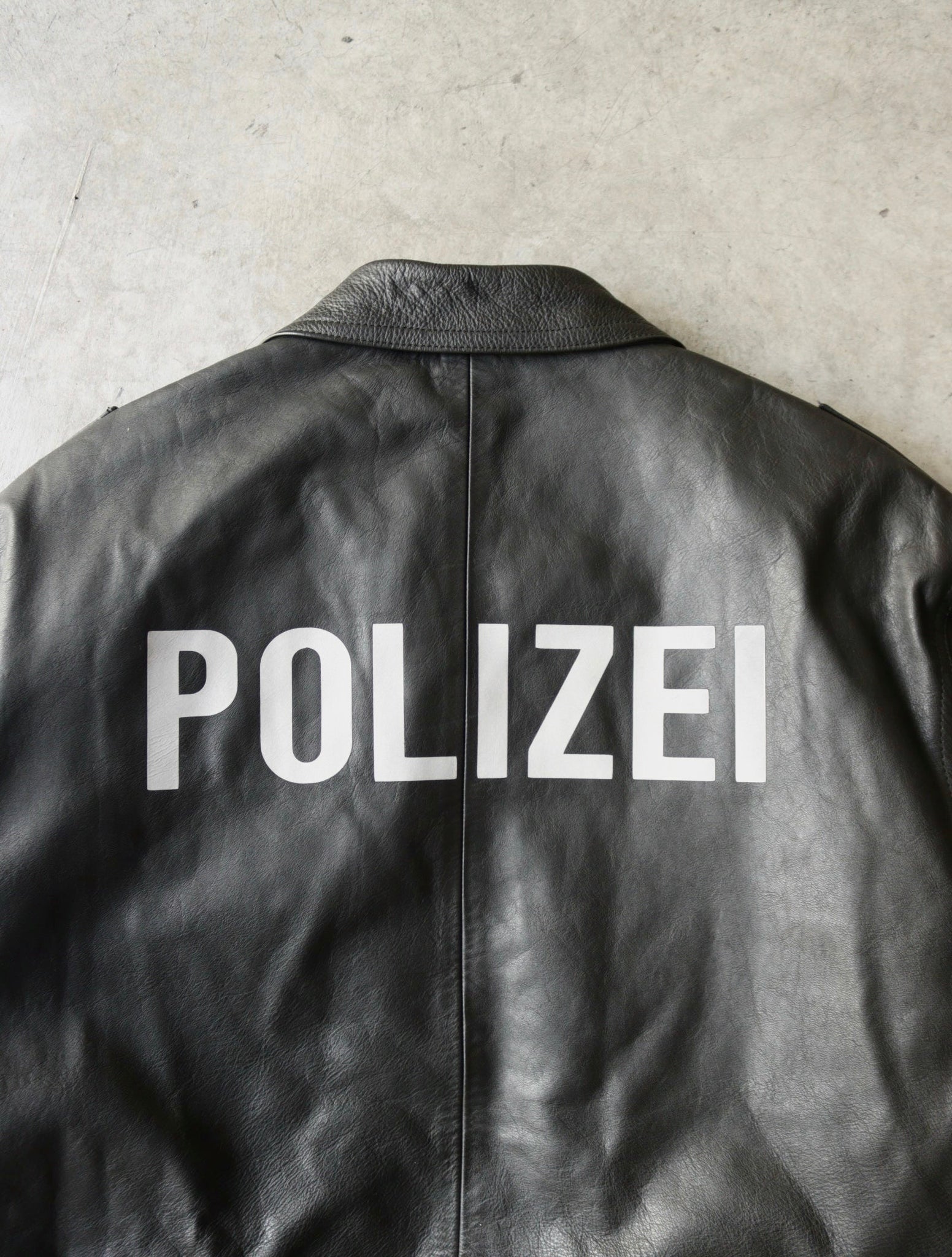 1990年代ドイツ製「POLIZEI」ボクシーレザージャケット