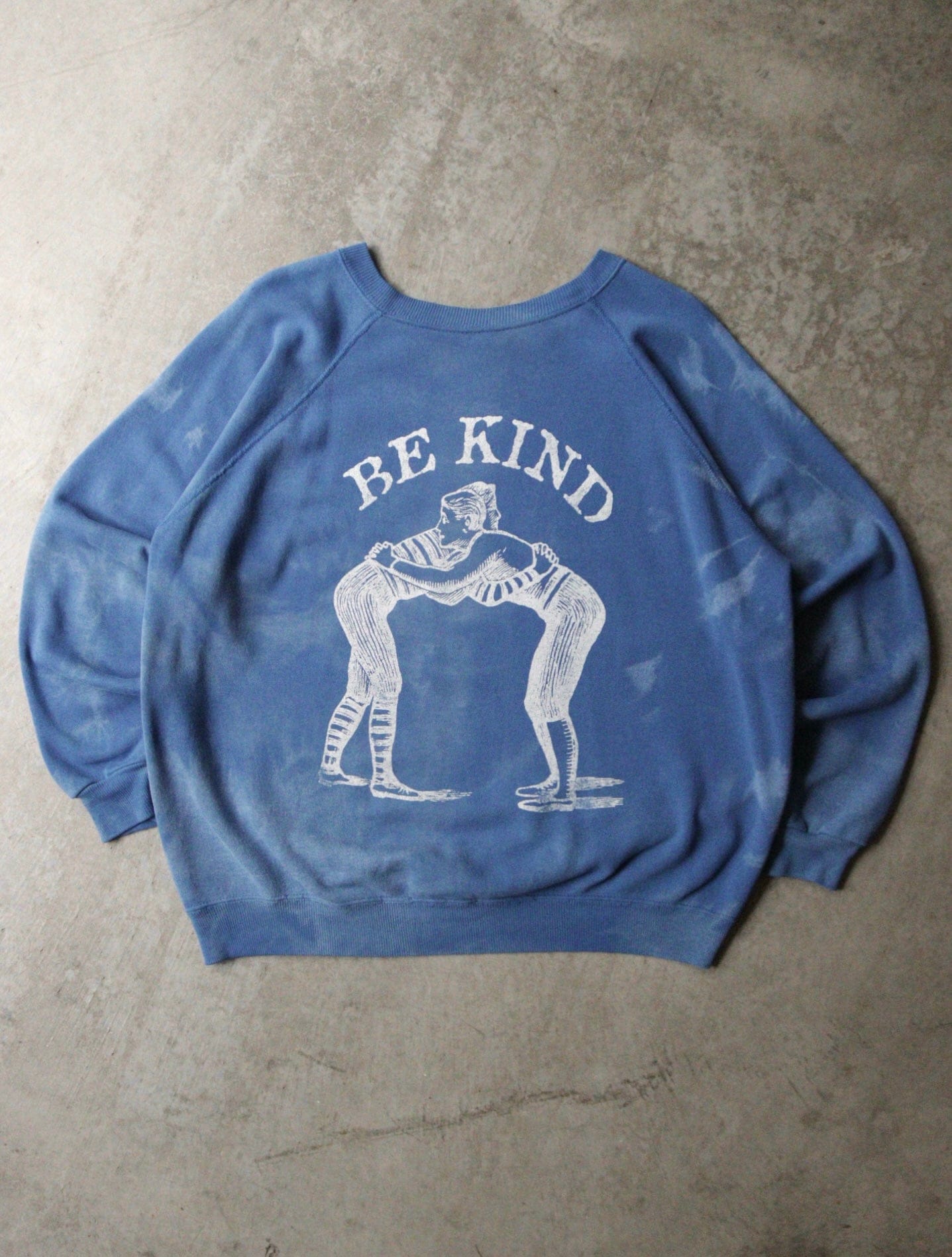 1980年代「BE Kind」色褪せたスウェットシャツ