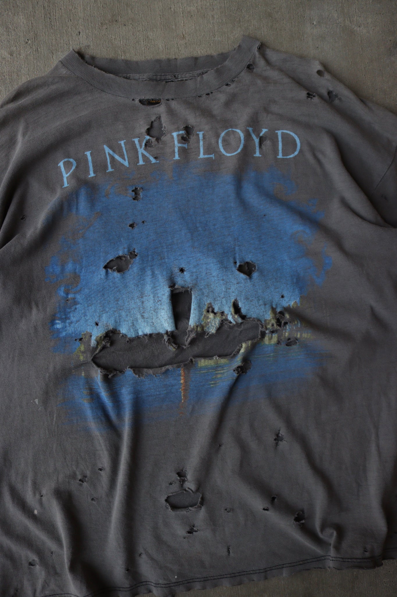 1992 Pink Floyd 'Wish You Were Here' Thrashed Band Tee - XL