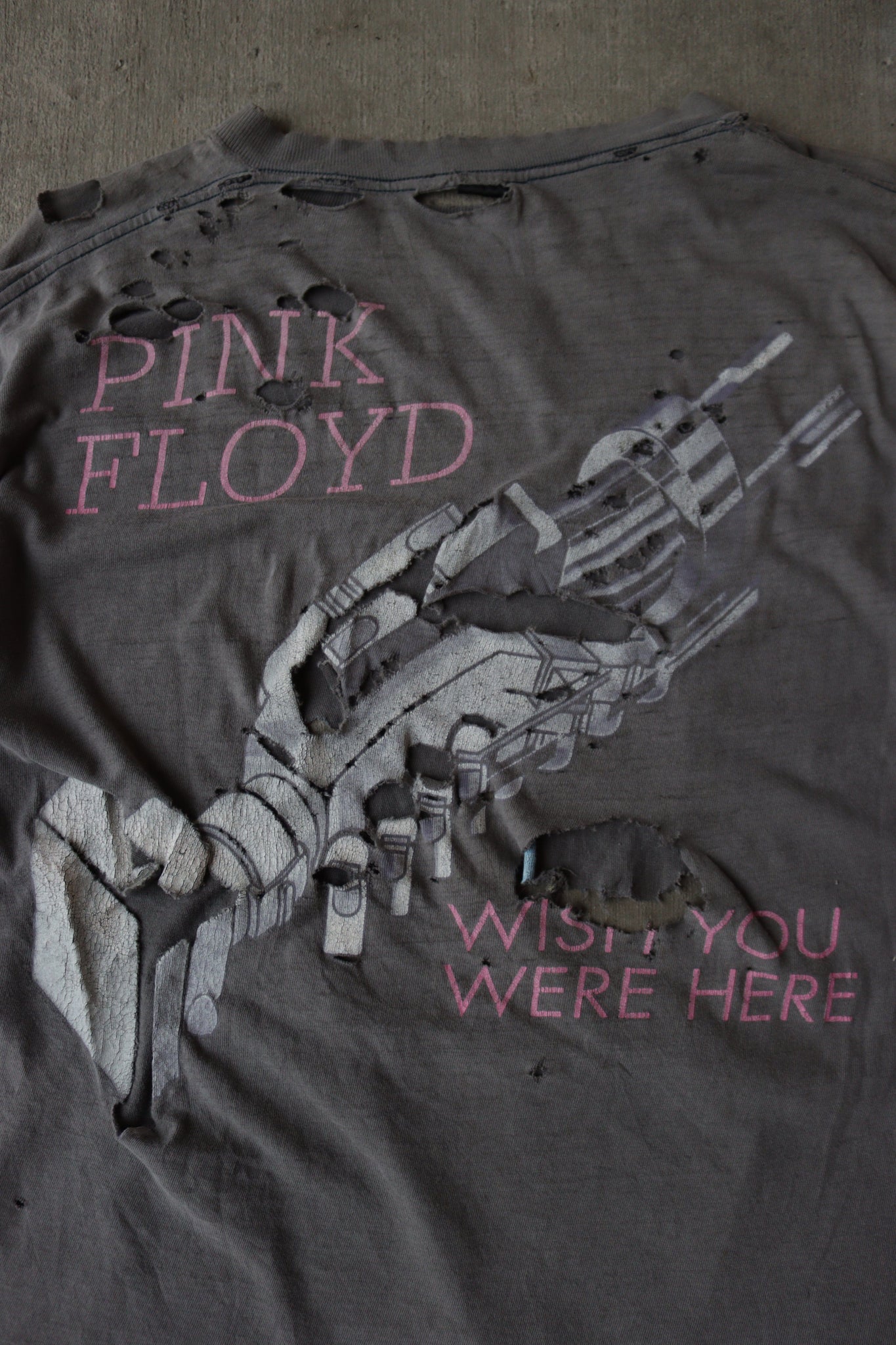 1992 Pink Floyd 'Wish You Were Here' Thrashed Band Tee - XL