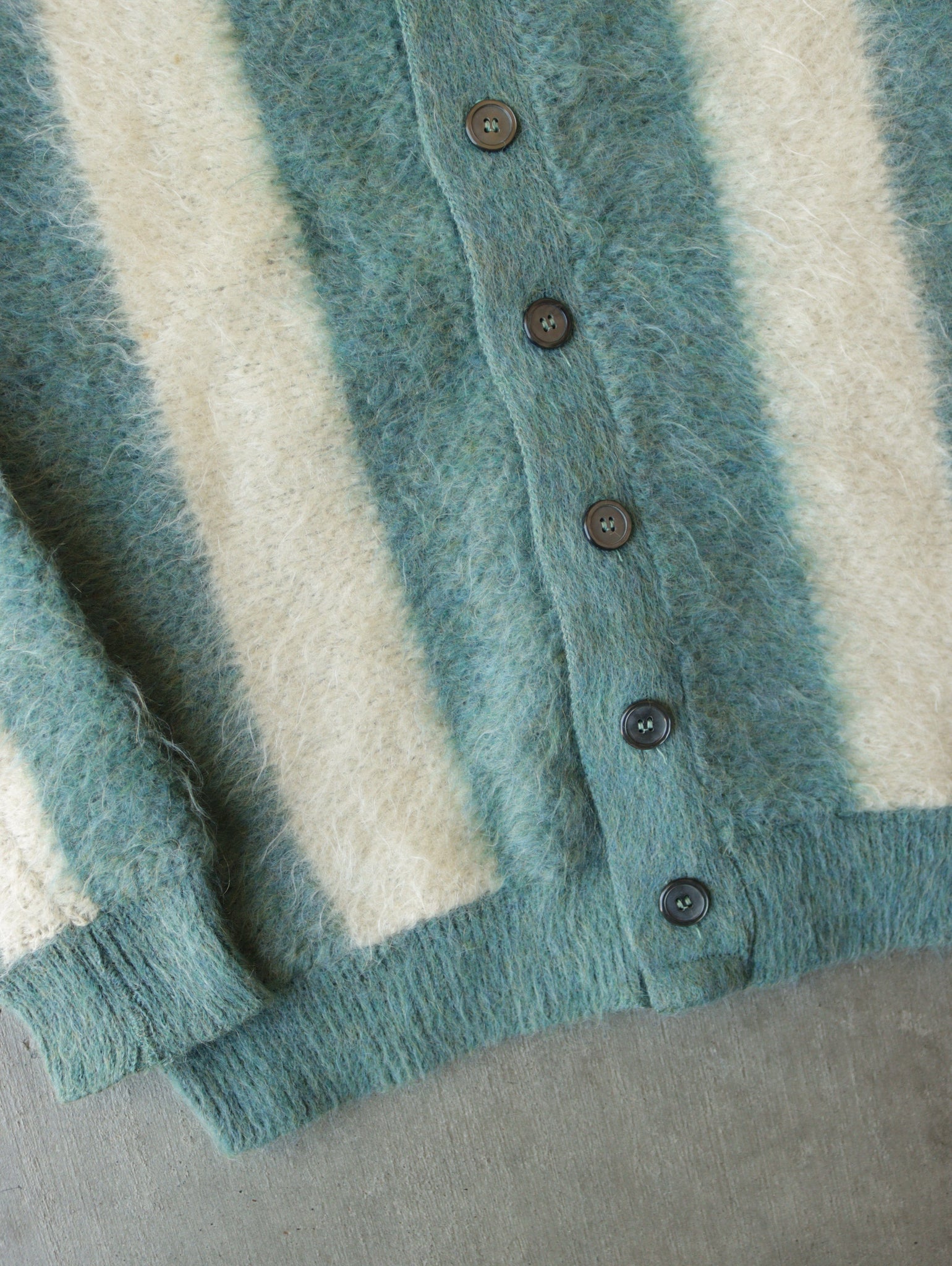 1960S MOHAIR CREAM BLUE STRIPE CARDIGAN - S